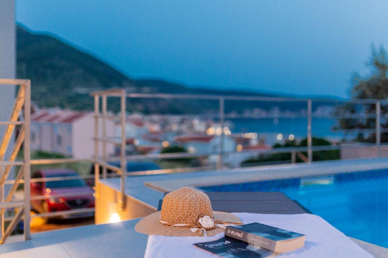 Seaside Elegance Suites Комижа Екстер'єр фото