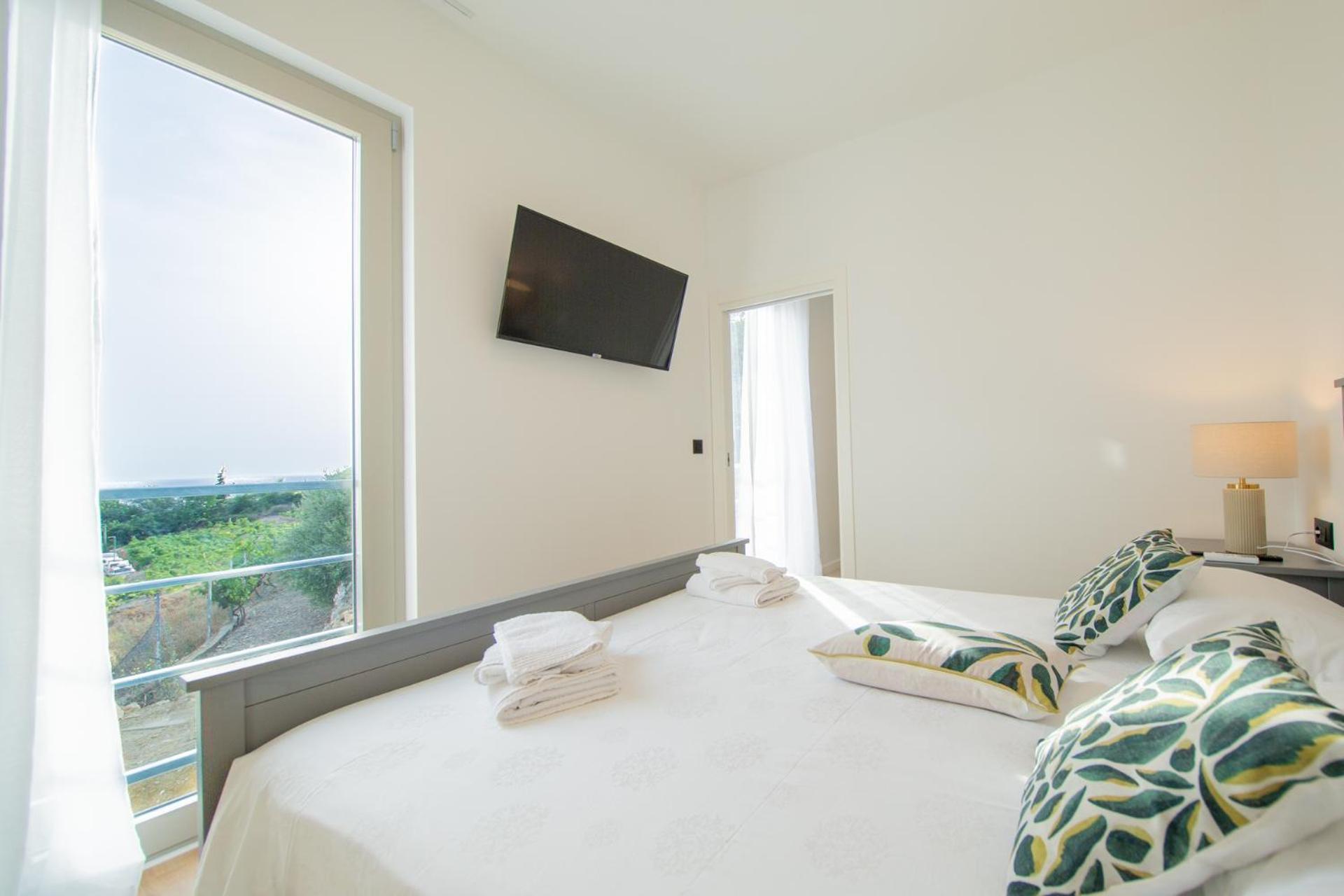 Seaside Elegance Suites Комижа Екстер'єр фото